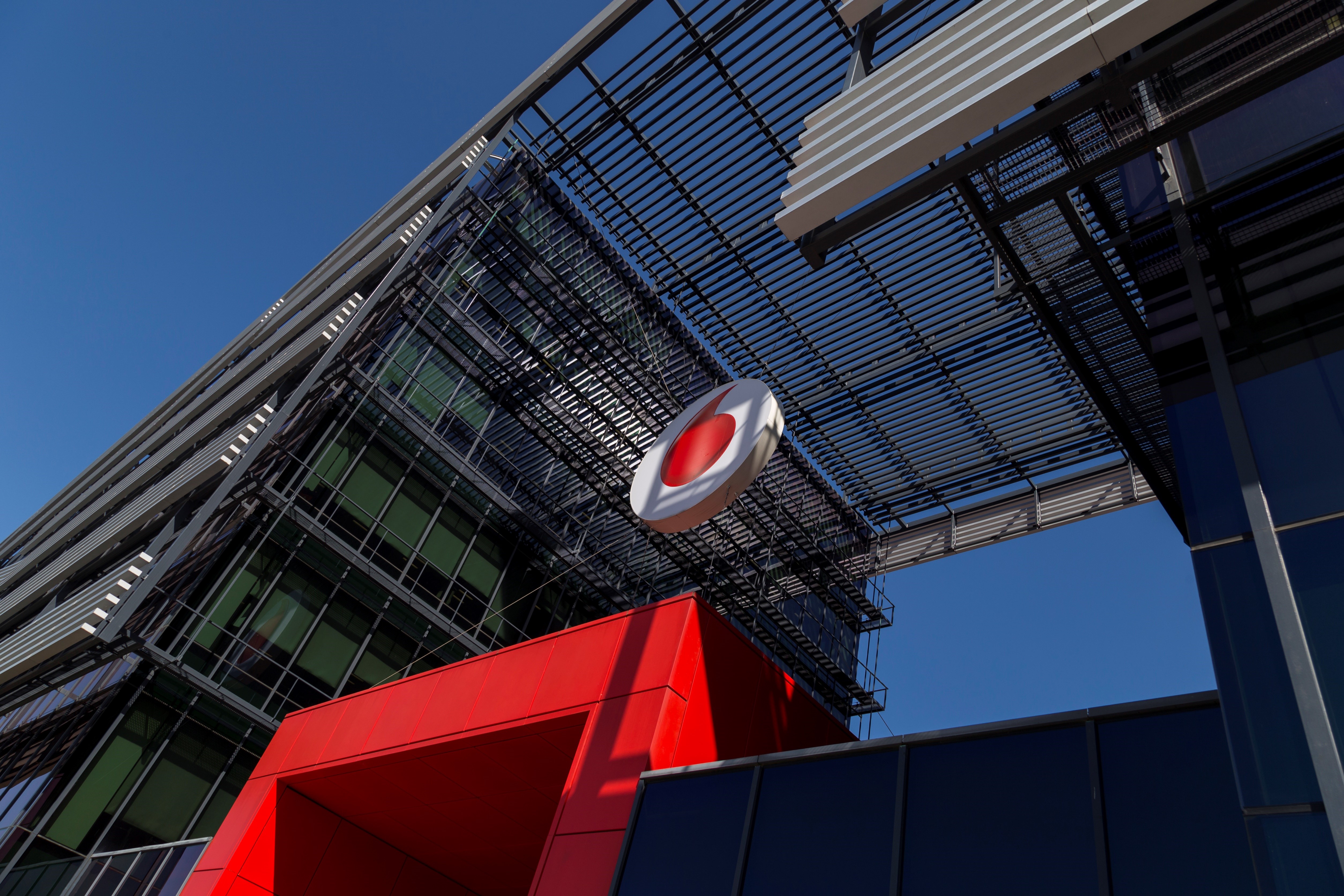 Vodafone lidera el despliegue de la red privada 5G para la Unidad Militar de Emergencias (UME)